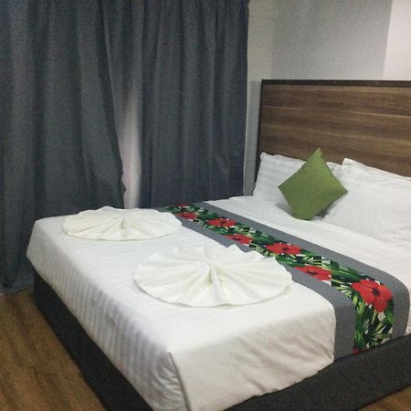 Vualiku Hotel & Apartments Nadi Buitenkant foto