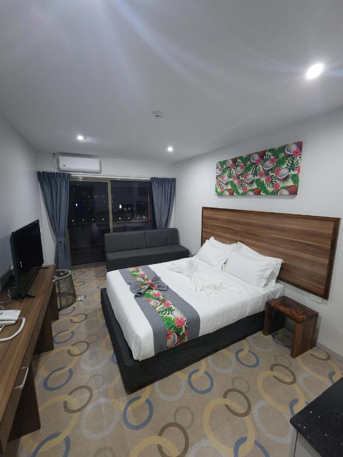 Vualiku Hotel & Apartments Nadi Buitenkant foto